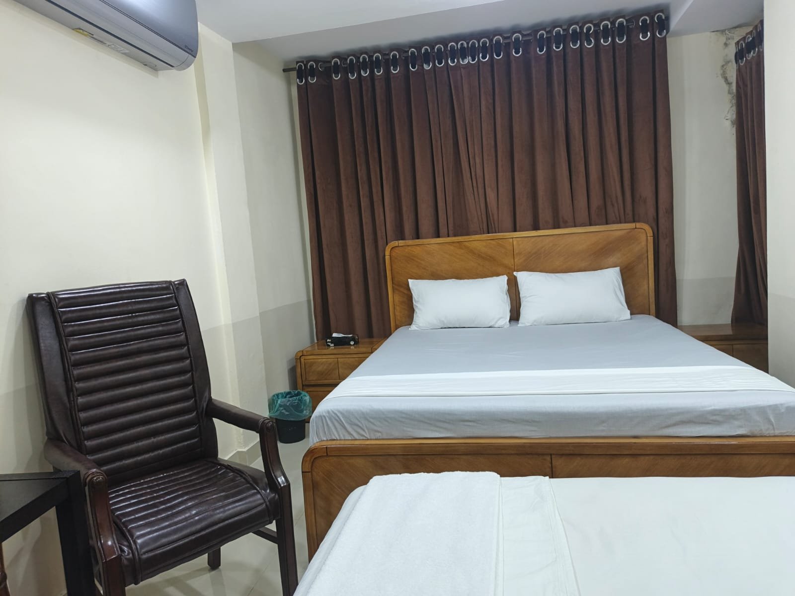 Quad Standard Room or four person room (4)