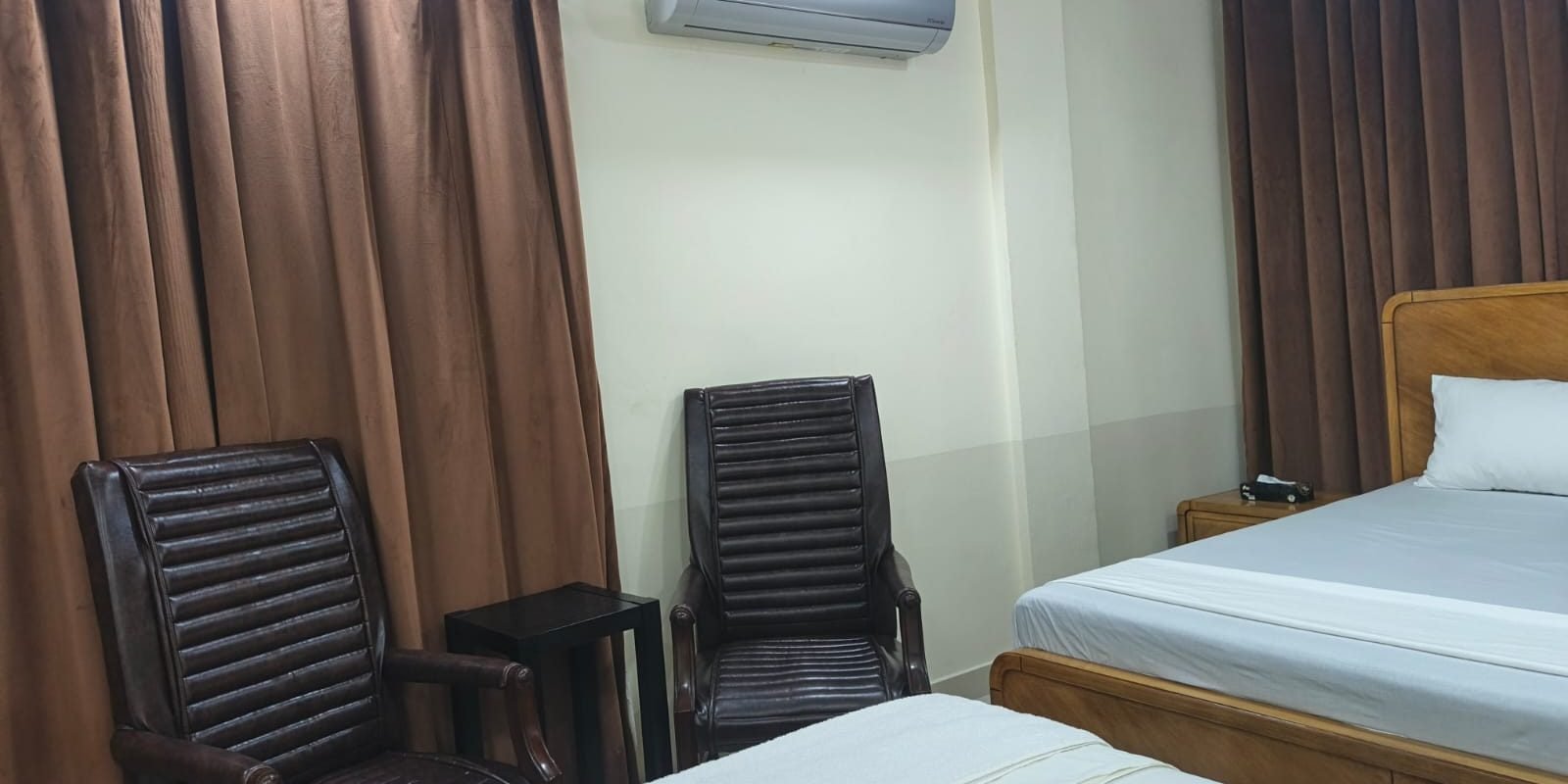 Quad Standard Room or four person room (1)