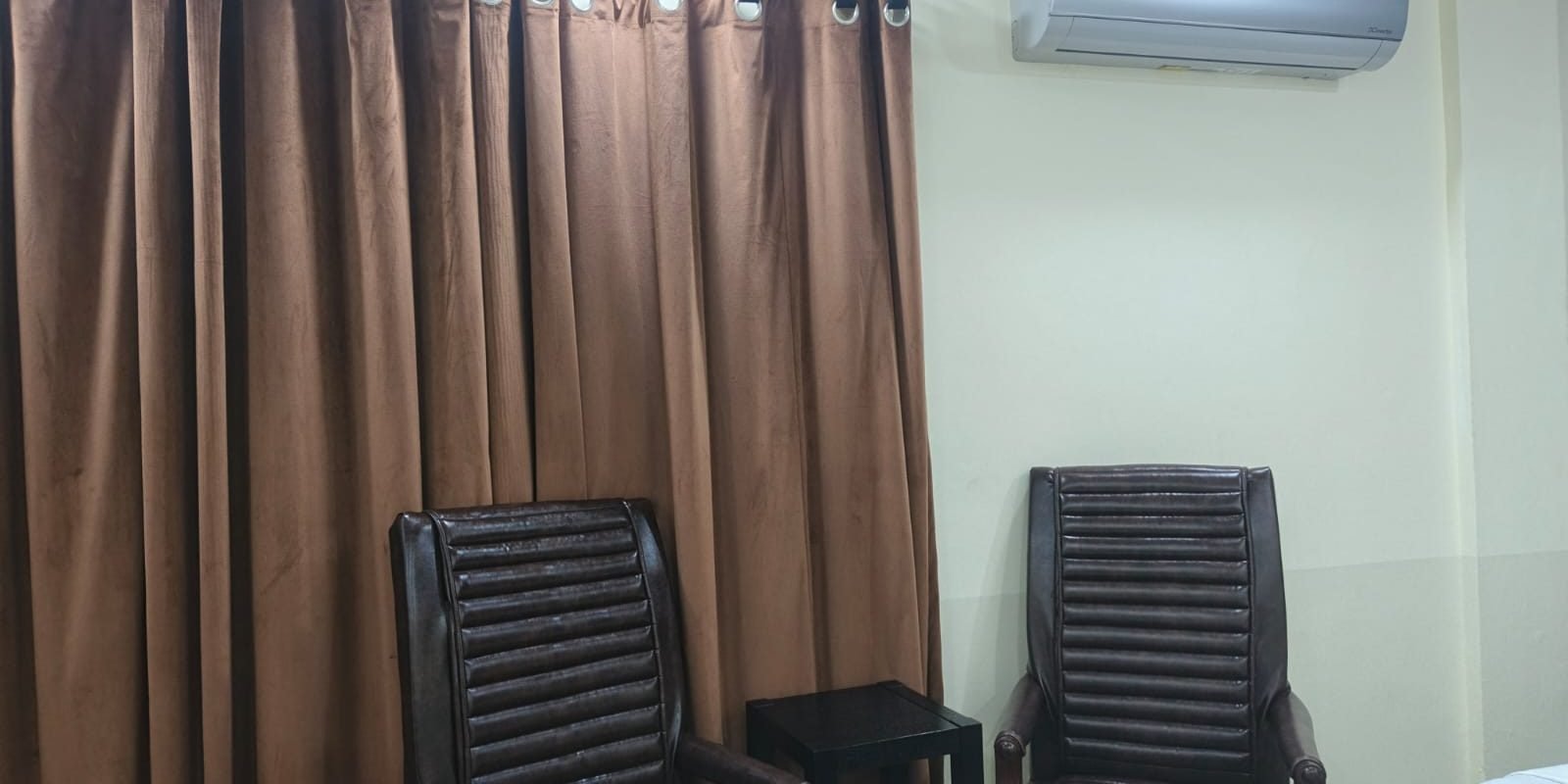 Quad Standard Room or four person room (6)